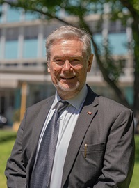 Dr Harry Moody